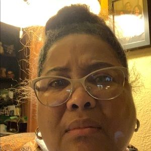 Meet your Posher, Carmen